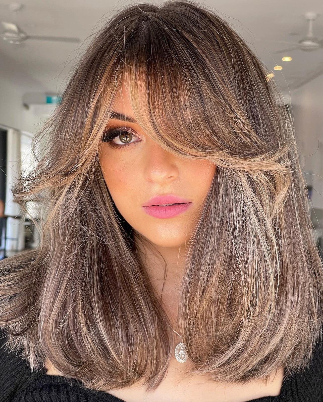 Collarbone Layers Balayage Highlights Collarbone Layers Balayage Highlights — Classy Side Bangs Hairstyles