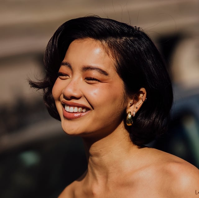 Honey Blonde Layered Bob Soft Waves Honey Blonde Layered Bob Soft Waves — Classy Side Part Bob