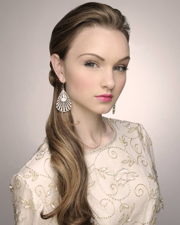 Fine Wavy Side Ponytail With Highlights — Classy Side Part Ponytail
