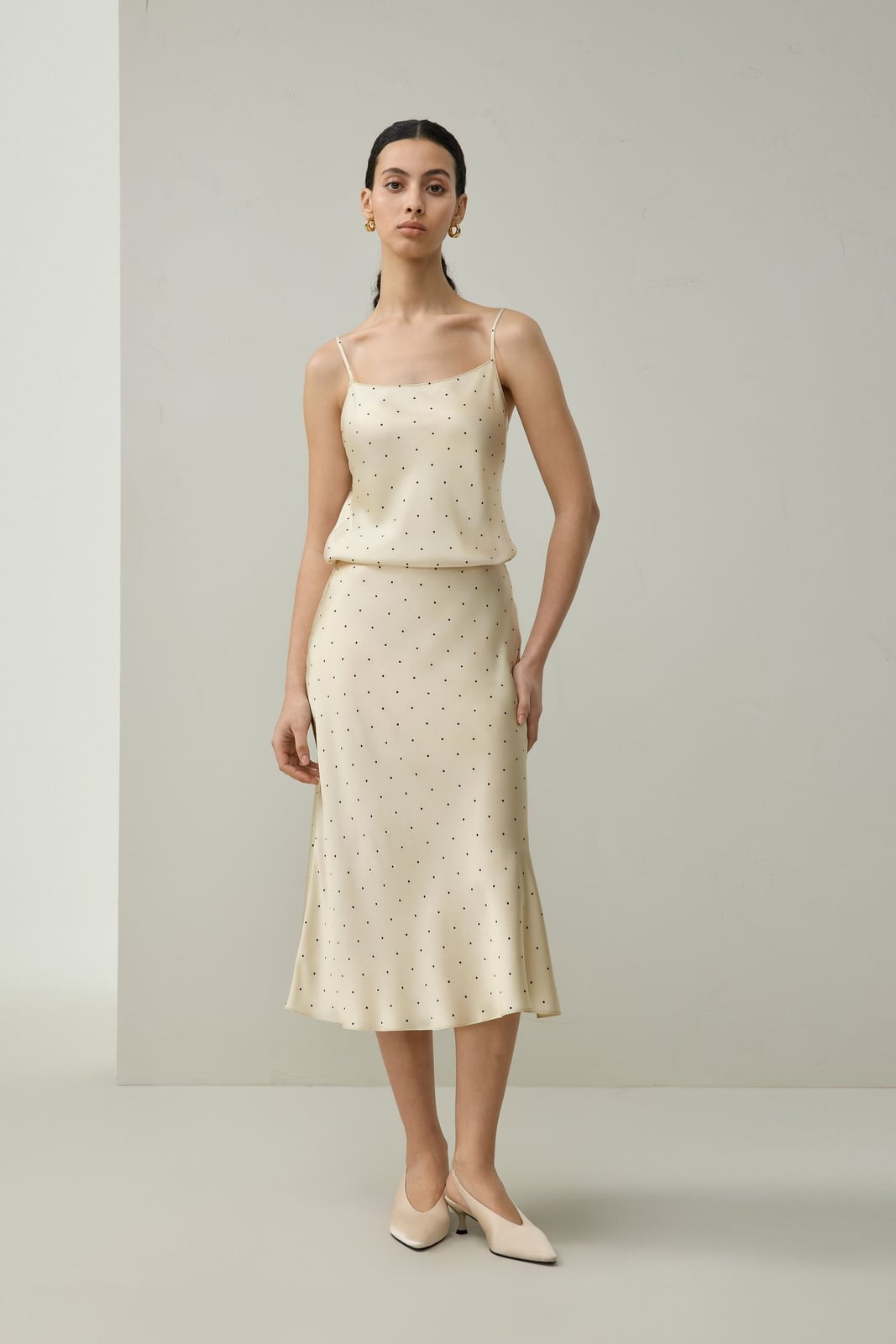 Cream Polka Dot Silk Charmeuse Midi Skirt With Camisole, Close-Up Take Cream Polka Dot Silk Charmeuse Midi Skirt With Camisole, Close-Up Take — Classy Silk Skirt Outfit
