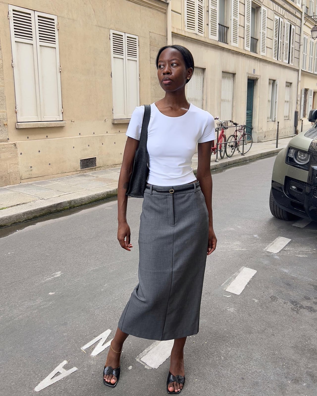 Gray Midi Skirt with Fitted White T-Shirt and Black Belt Gray Midi Skirt with Fitted White T-Shirt and Black Belt — Classy Skirt Outfit Work