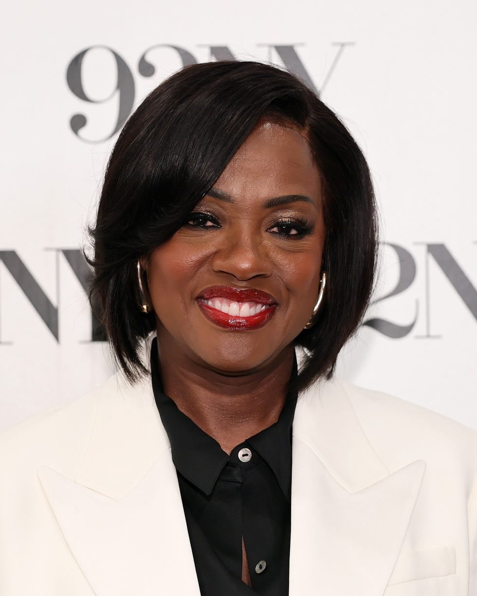 Dark Brown Stacked Bob Caramel Highlights Dark Brown Stacked Bob Caramel Highlights — Classy Stacked Bob