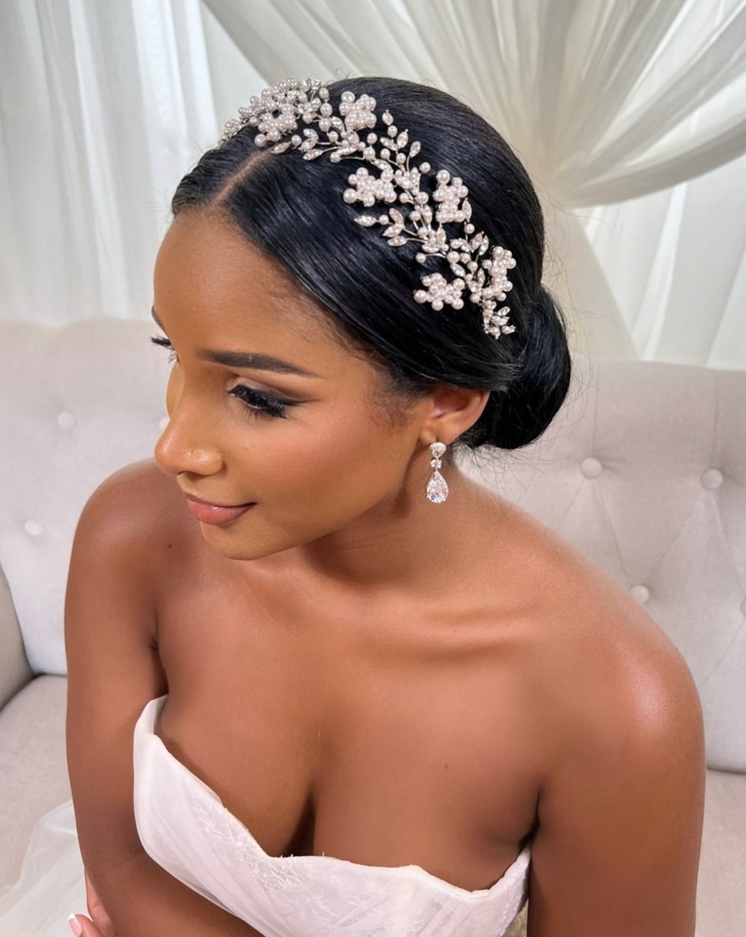 Classic Low Bun With Ornate Headband Classic Low Bun With Ornate Headband — Classy Strapless Dresses Hairstyles