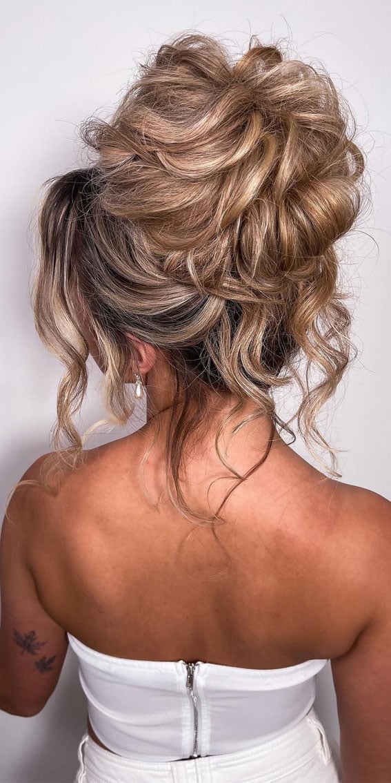 Voluminous Messy Updo With Loose Tendrils Voluminous Messy Updo With Loose Tendrils — Classy Strapless Dresses Hairstyles