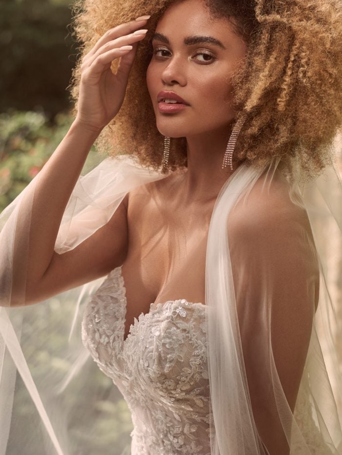 Blonde Half Updo With Side Twist Blonde Half Updo With Side Twist — Classy Strapless Dresses Hairstyles