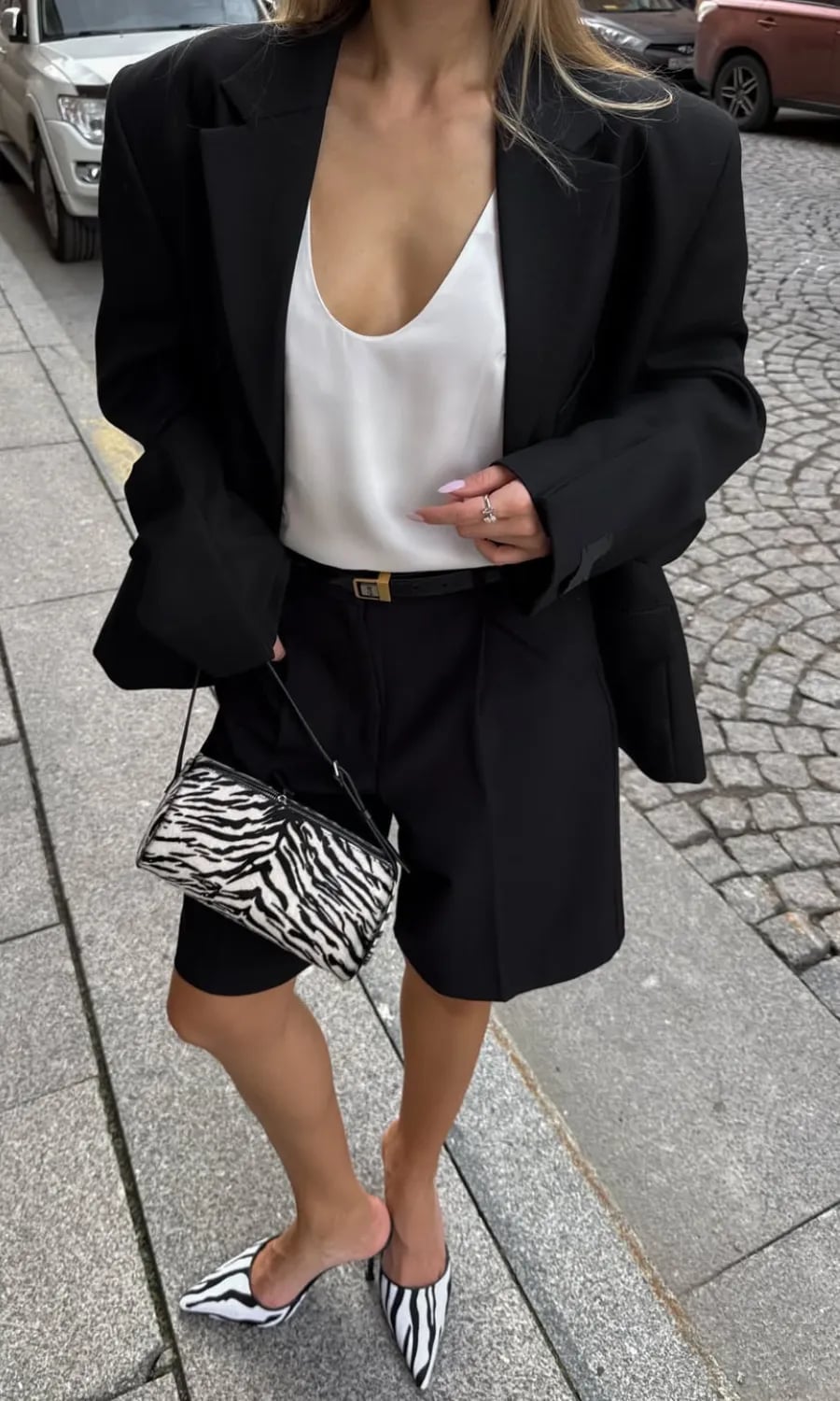 Pleated Faux Leather Skirt with Nude Heels Pleated Faux Leather Skirt with Nude Heels — Classy Street Style Outfits