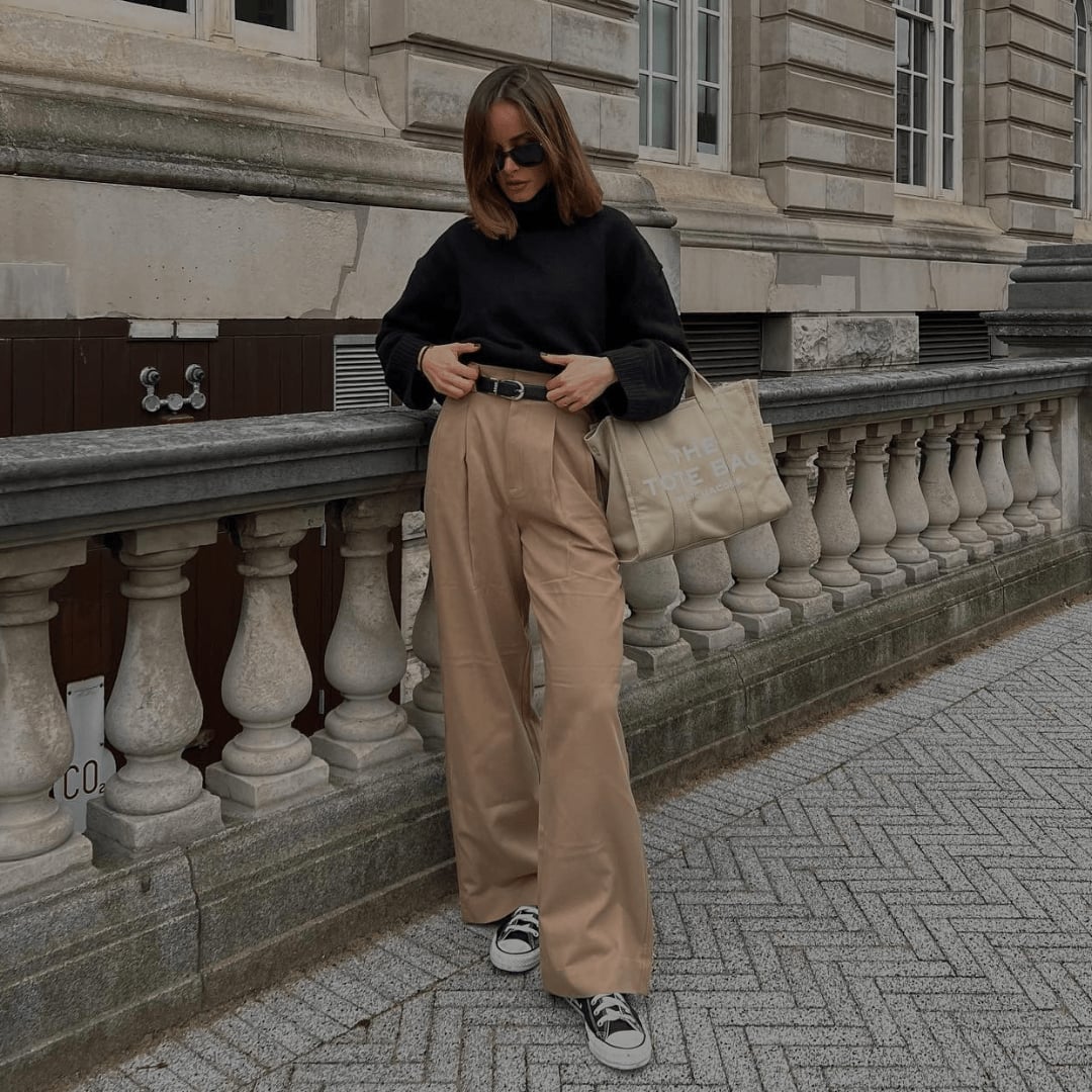 Monochromatic Black Turtleneck and Beige Trousers Monochromatic Black Turtleneck and Beige Trousers — Classy Street Style Outfits