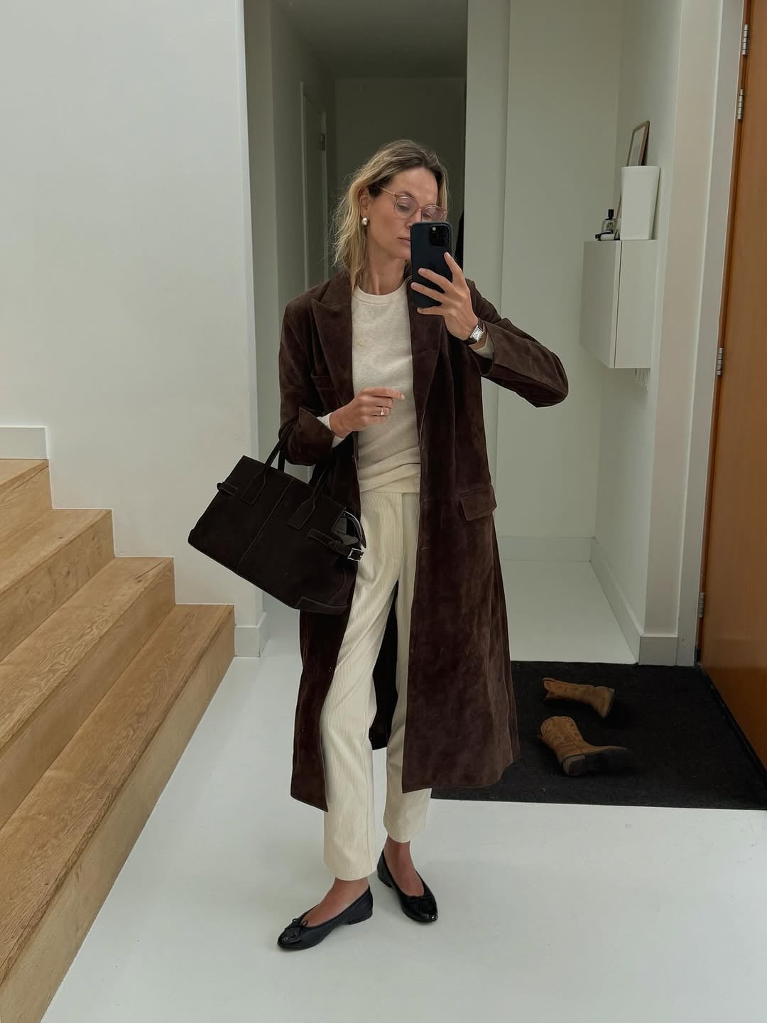 Long Brown Suede Coat with Cream Knit and Trousers — Classy Suede Jacket Outfits