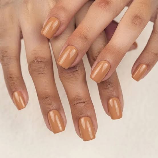 Warm Tan Glossy Short Square Nails Warm Tan Glossy Short Square Nails — Classy Tan Nails
