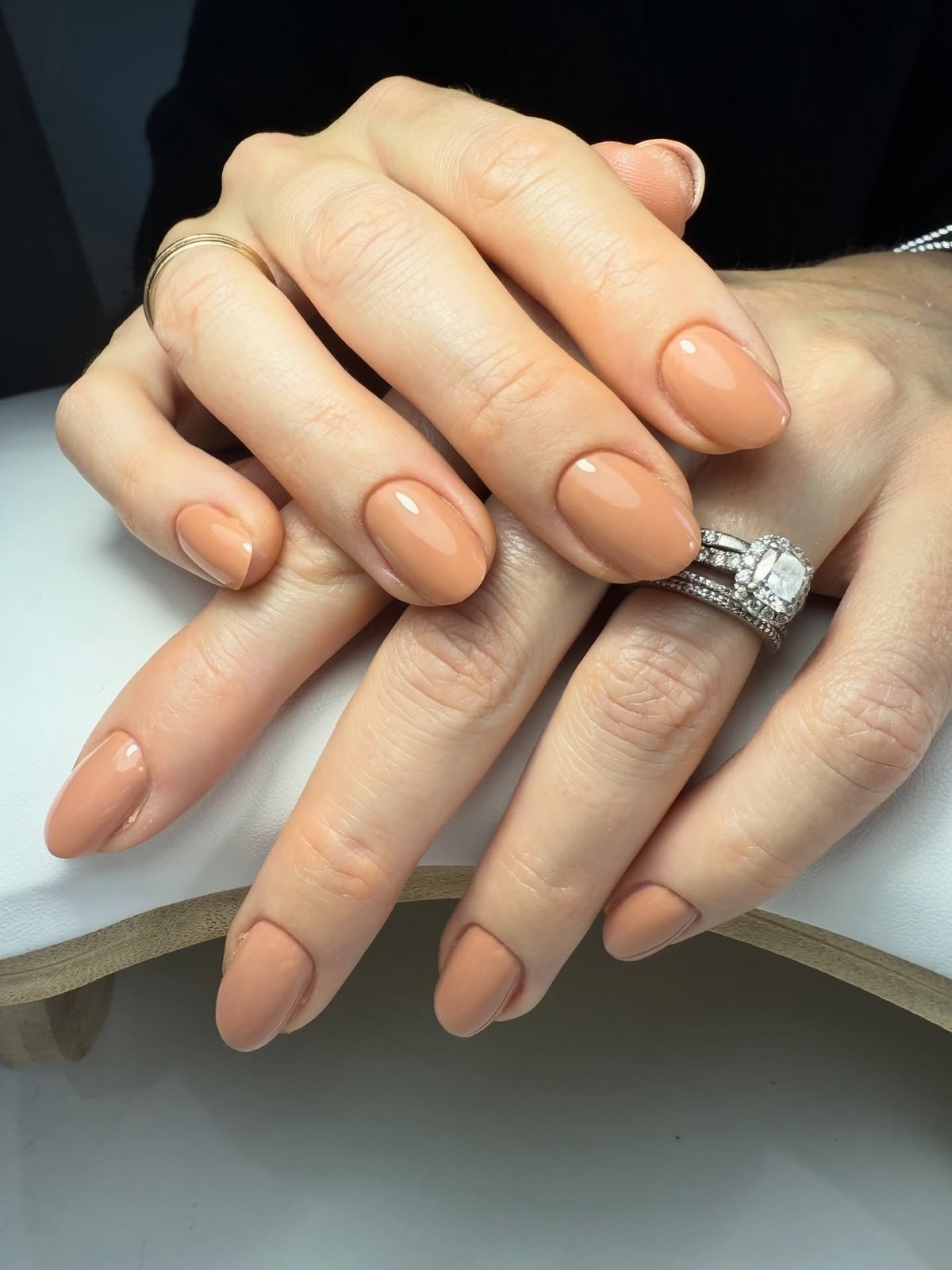 Flawless Peachy-Tan Glossy Medium Oval Nails, Close-Up Take Flawless Peachy-Tan Glossy Medium Oval Nails, Close-Up Take — Classy Tan Nails