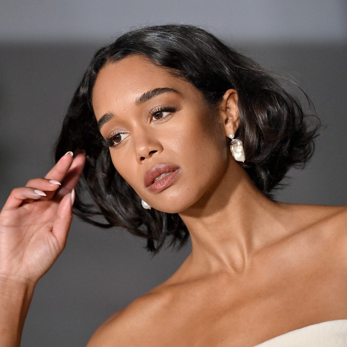 Chin Bob With Subtle Layers and Side-Swept Fringe Chin Bob With Subtle Layers and Side-Swept Fringe — Classy Textured Haircuts
