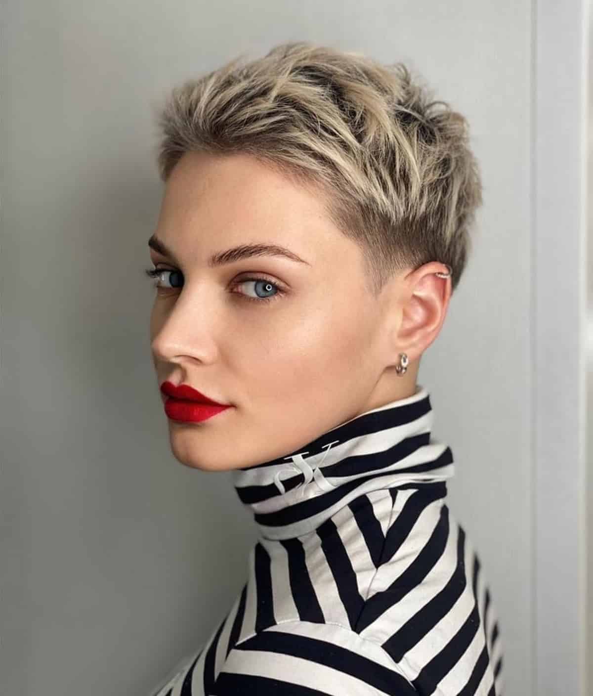 Choppy Textured Pixie With Side Part Choppy Textured Pixie With Side Part — Classy Textured Pixie