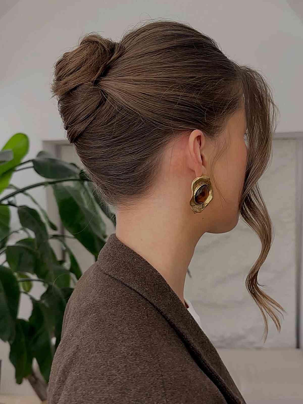 Elegant Twisted Updo With Subtle Highlights Elegant Twisted Updo With Subtle Highlights — Classy Trending Hairstyle