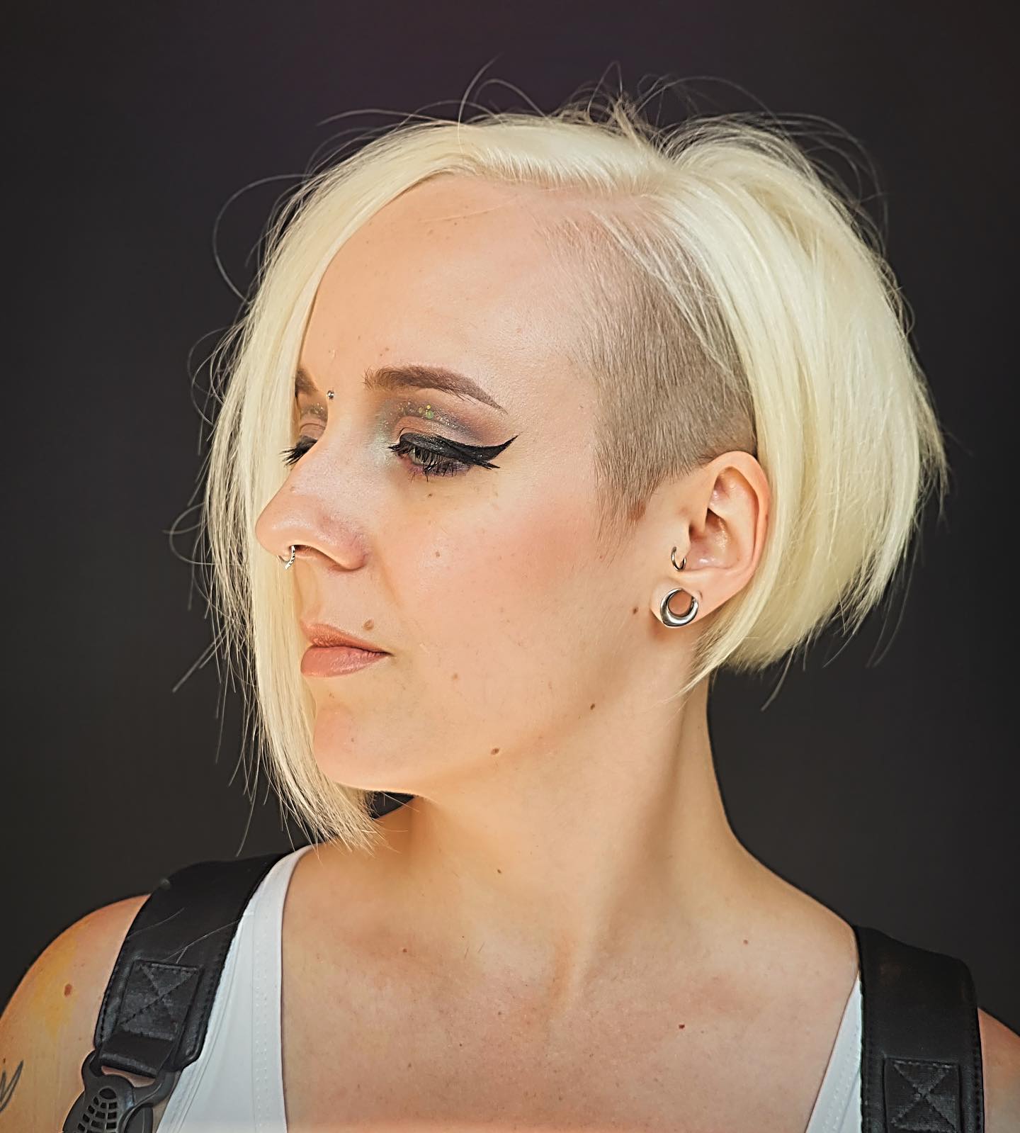 Dark Brown Bob With Sharp Disconnected Undercut — Classy Undercut Hairstyles