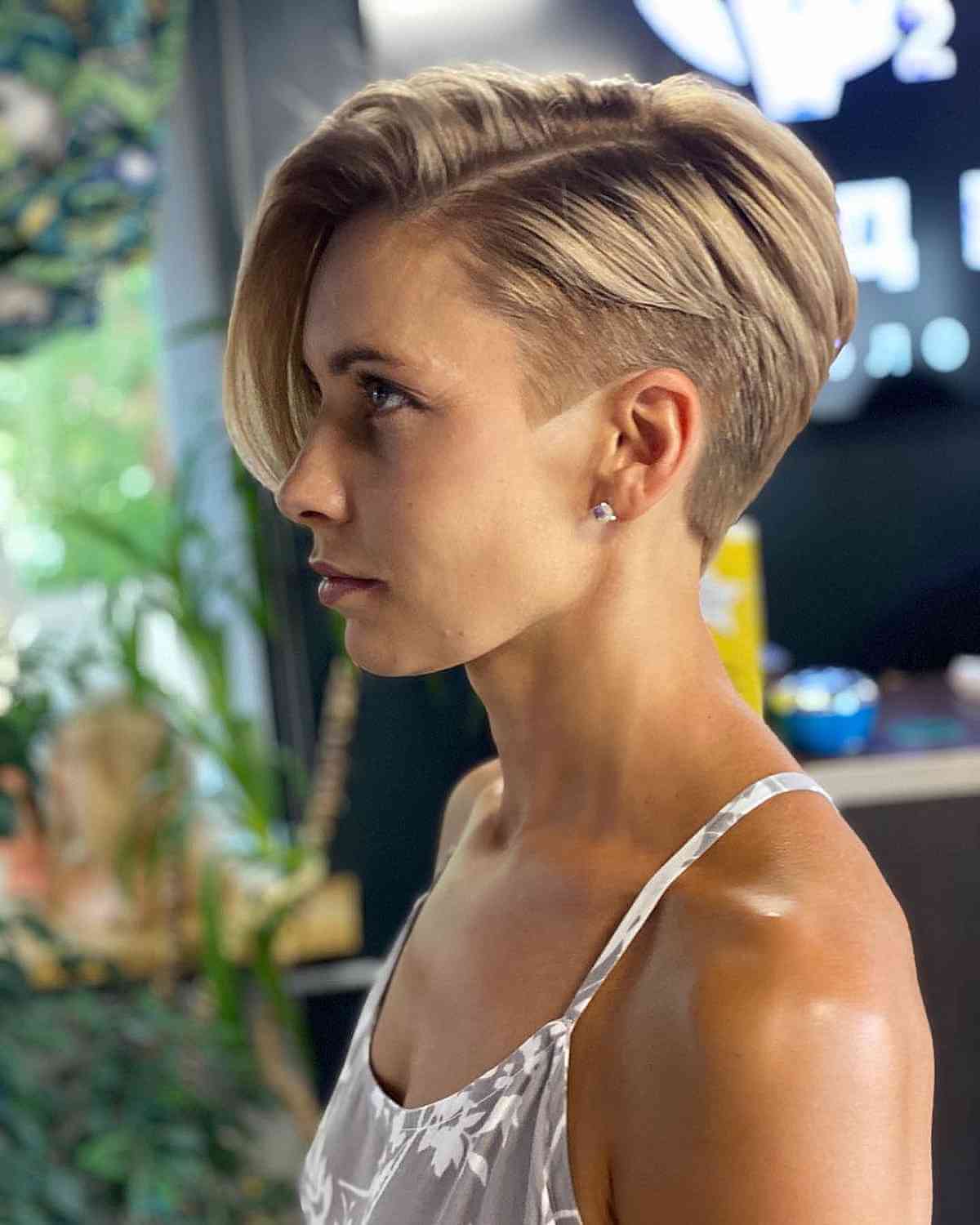Ash Blonde Bob With Textured Undercut — Classy Undercut Hairstyles