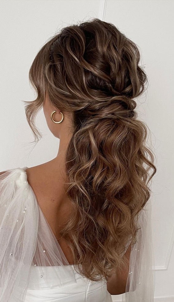 Dark Brown High Ponytail With Voluminous Waves Dark Brown High Ponytail With Voluminous Waves — Classy Updo Ponytail