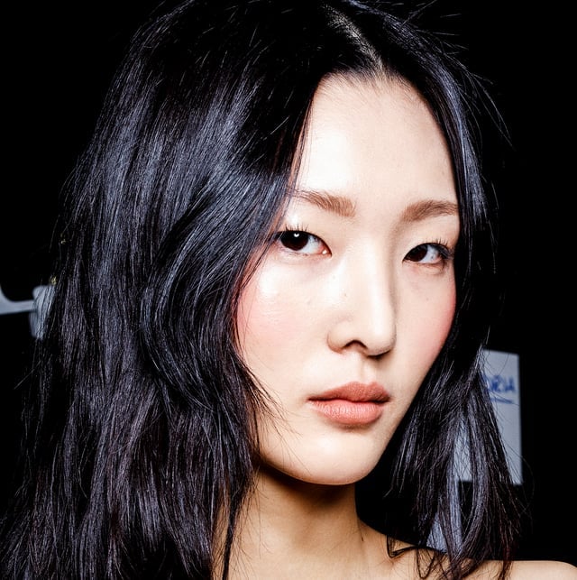 Collarbone Dark Brown Natural Waves, Layers Collarbone Dark Brown Natural Waves, Layers — Classy Wavy Hair Hairstyles
