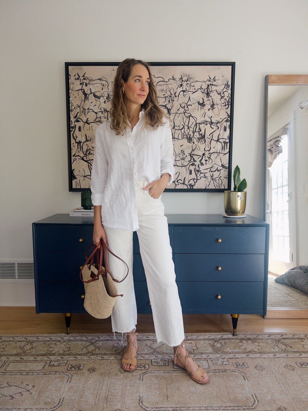 Linen Shirt With Frayed Jeans Linen Shirt With Frayed Jeans — Classy White Blouse Outfit