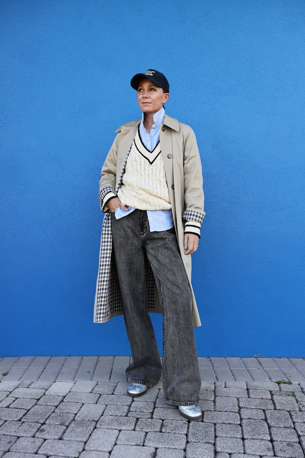 Layered Knits and Trench Coat with Dark Wash Jeans Layered Knits and Trench Coat with Dark Wash Jeans — Classy Wide Leg Jeans Outfits