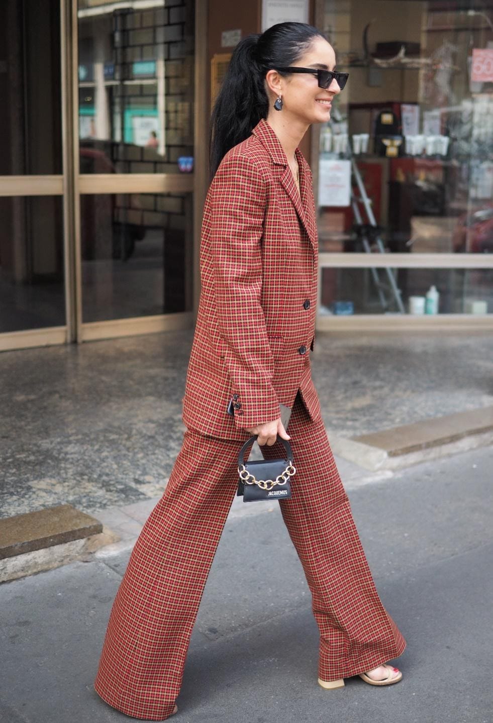 Red and Beige Plaid Suit with Wide Leg Trousers — Classy Wide Leg Pants Outfits