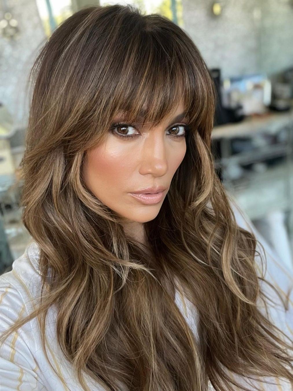 Thick Wavy Dark Brown Wolf Cut With Face-Framing Layers — Classy Wolf Cut Hair
