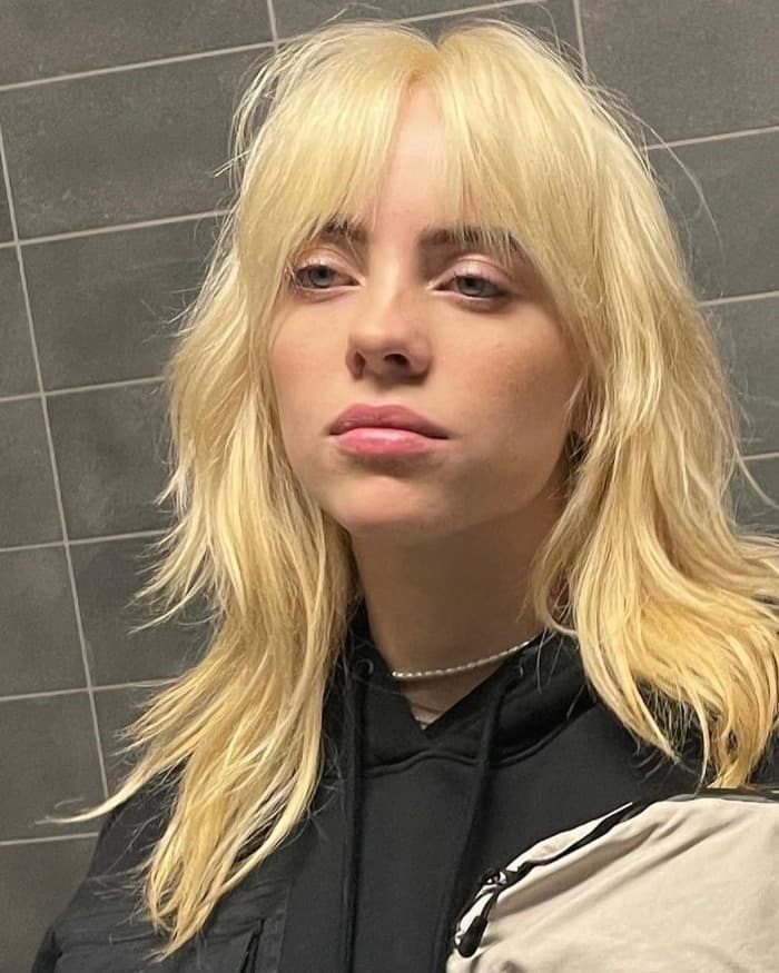 Ash Blonde Wolf Cut With Textured Waves — Classy Wolf Cut Hair
