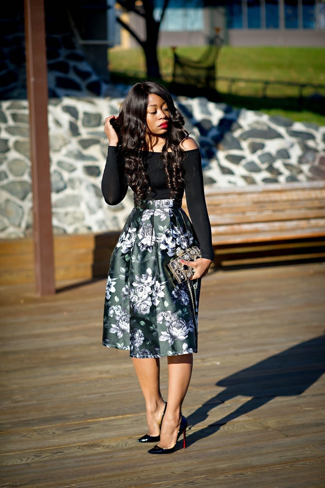 White Sheath Dress with Vibrant Floral Print White Sheath Dress with Vibrant Floral Print — Classy Work Party Outfits
