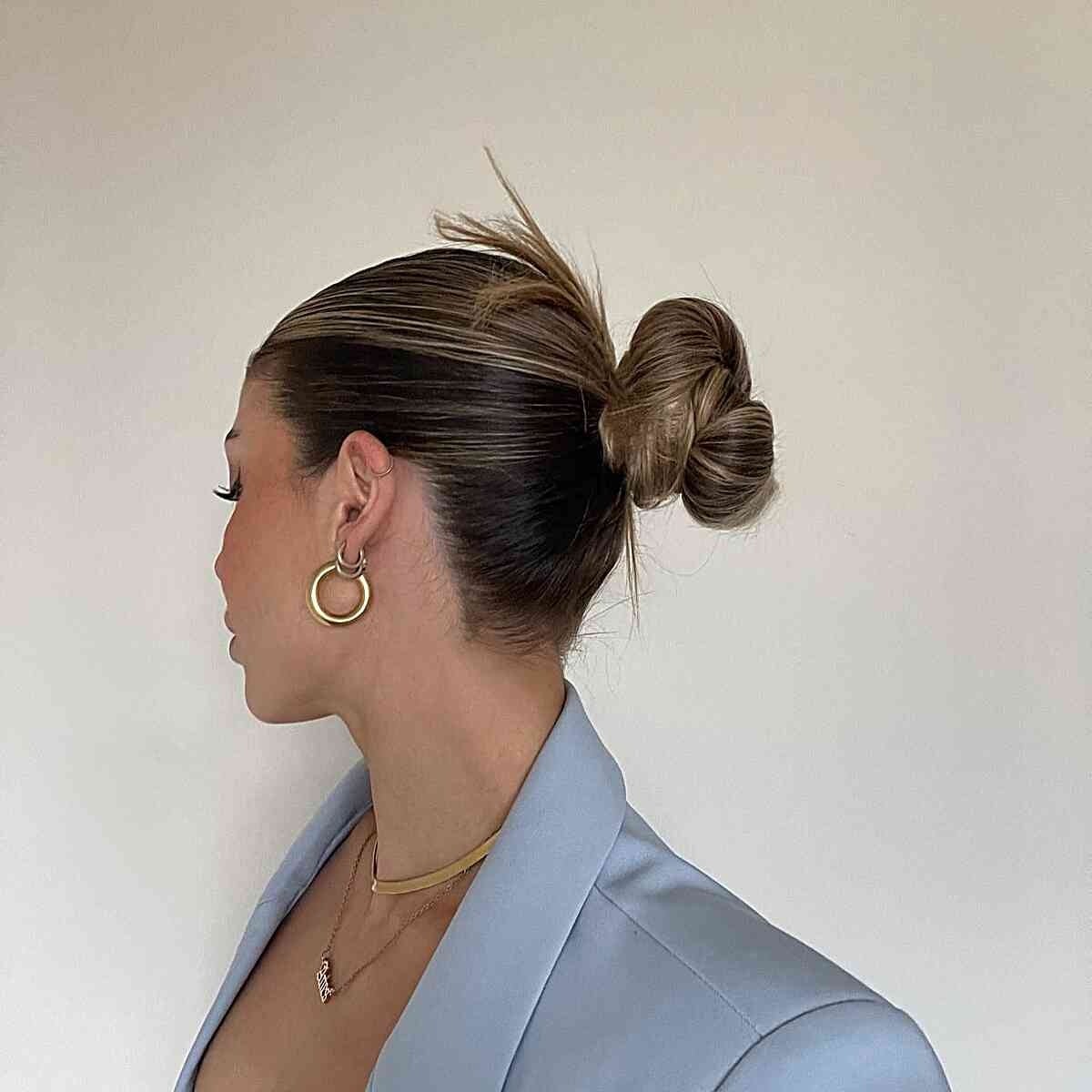 Messy Ash Blonde Updo Messy Ash Blonde Updo — Classy Y2K Updo