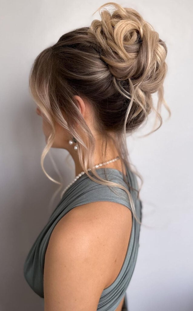 Voluminous Blonde Updo With Tendrils Voluminous Blonde Updo With Tendrils — Classy Y2K Updo