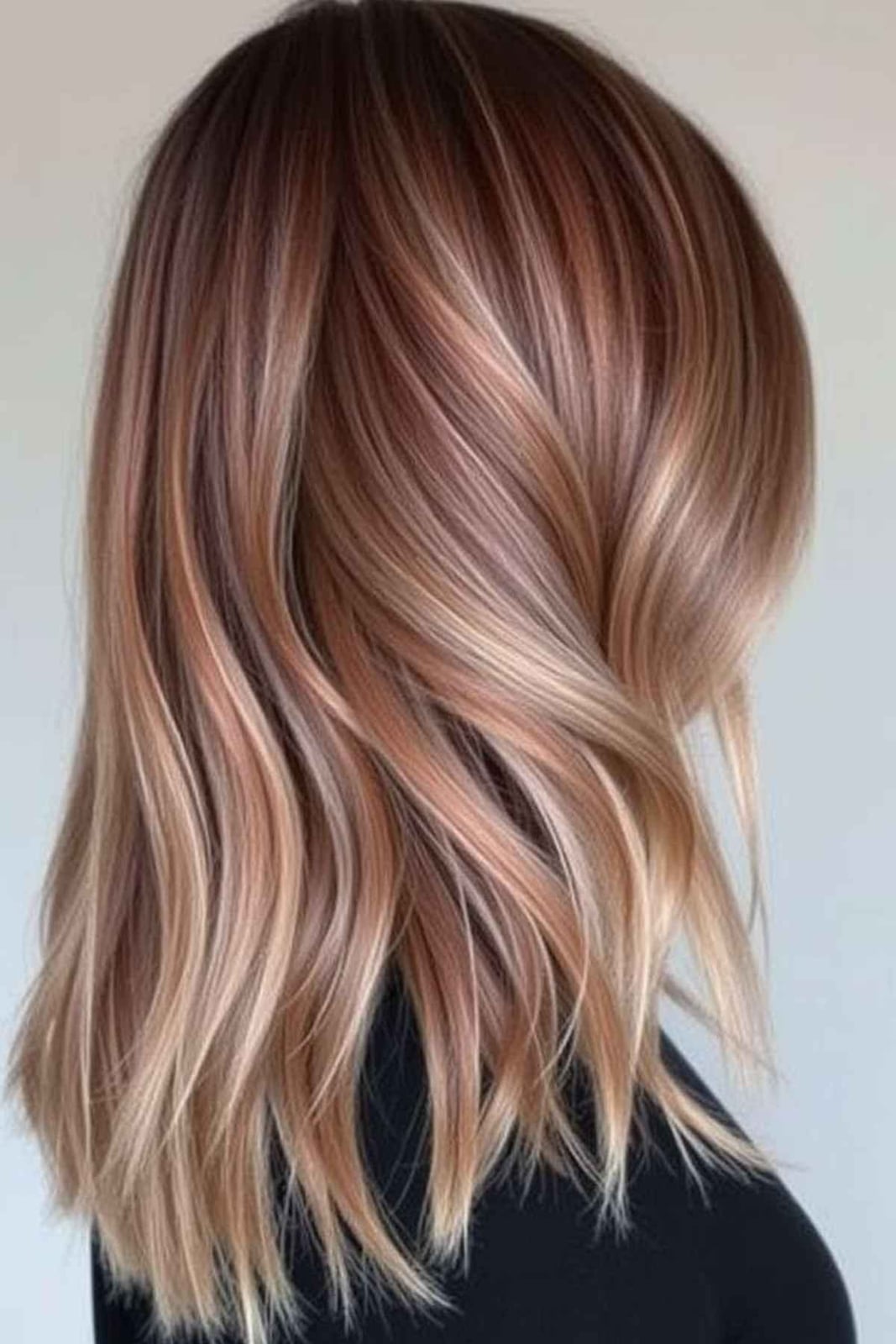 Golden Blonde With Sun-Kissed Yellow Highlights Golden Blonde With Sun-Kissed Yellow Highlights — Classy Yellow Highlights