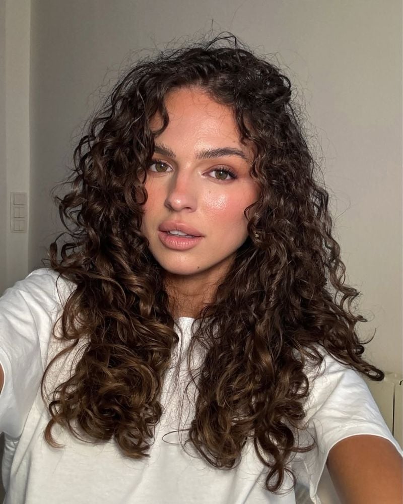 Mid-Back Copper Curls With Volume Mid-Back Copper Curls With Volume — Curly Hair Down Ideas