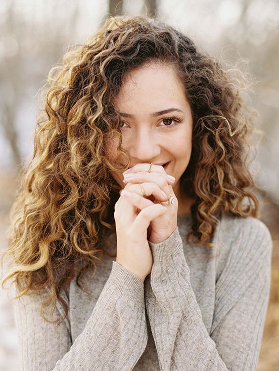 Mid-Back Voluminous Curls With Curly Bangs, Collarbone Mid-Back Voluminous Curls With Curly Bangs, Collarbone — Curly Hair Down Ideas