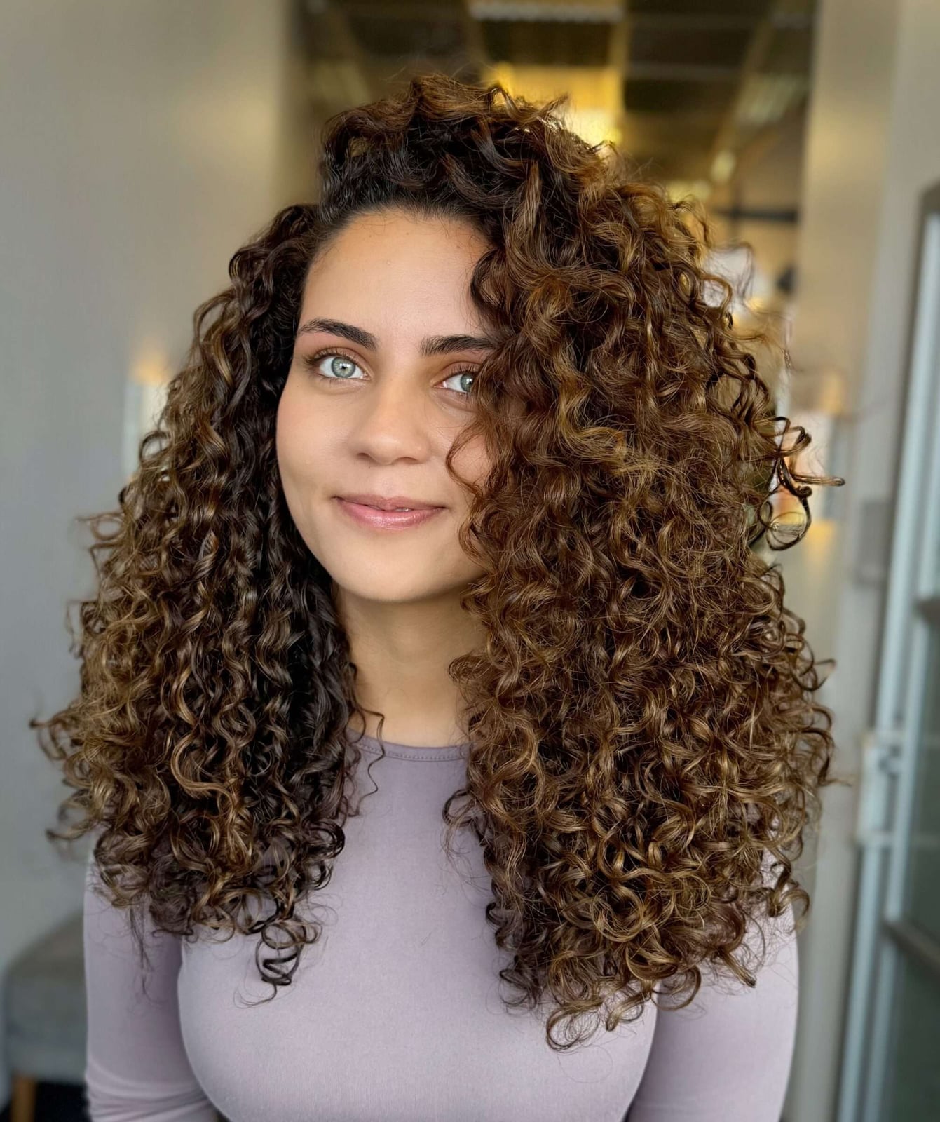Collarbone Dark Brown With Caramel Highlights Blowout, Close-Up Take Collarbone Dark Brown With Caramel Highlights Blowout, Close-Up Take — Curly Hair Dye Styles