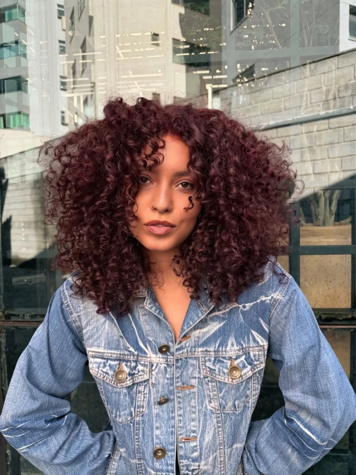 Collarbone Deep Burgundy With Auburn Highlights Collarbone Deep Burgundy With Auburn Highlights — Curly Hair Dye Styles