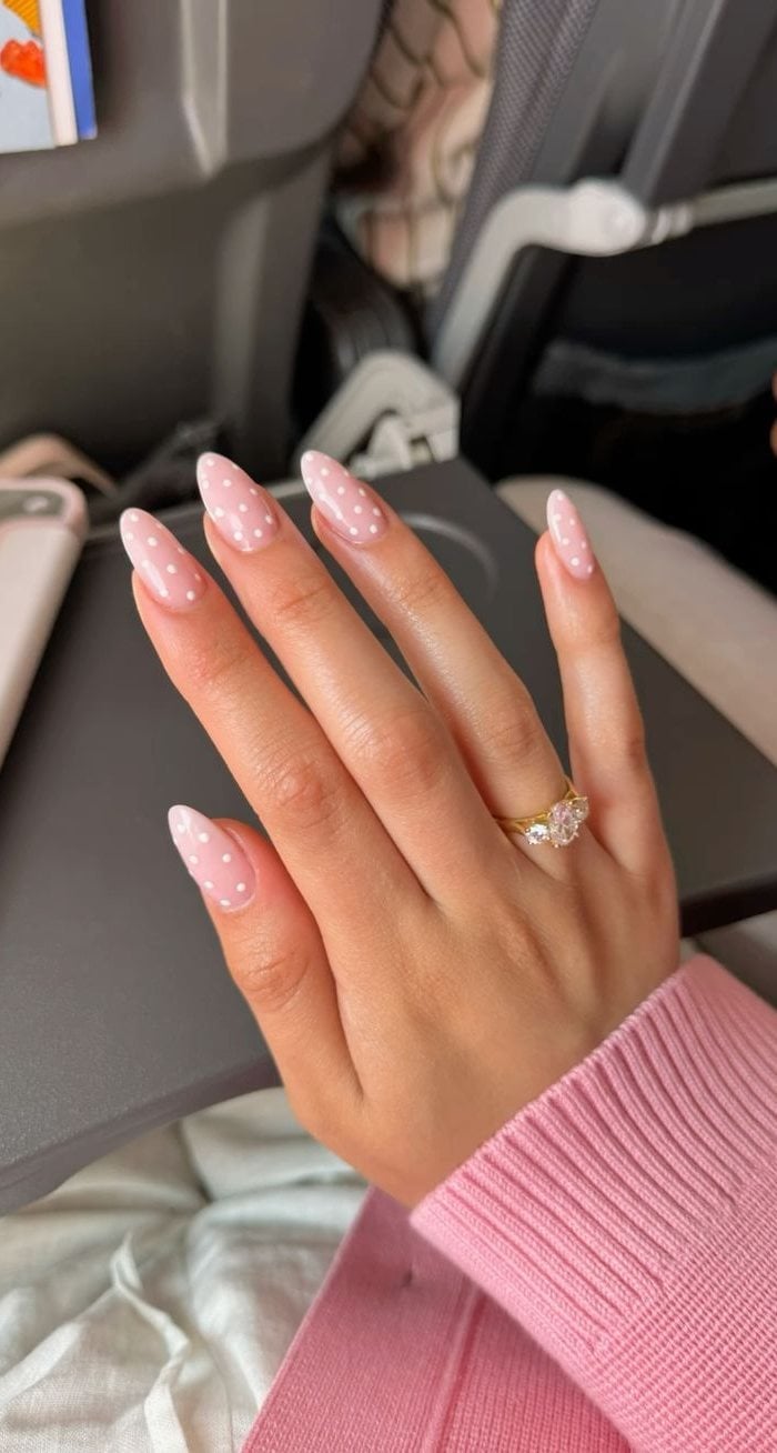 Medium Almond White Polka Dot Nails Medium Almond White Polka Dot Nails — Cute Classy Almond Nails