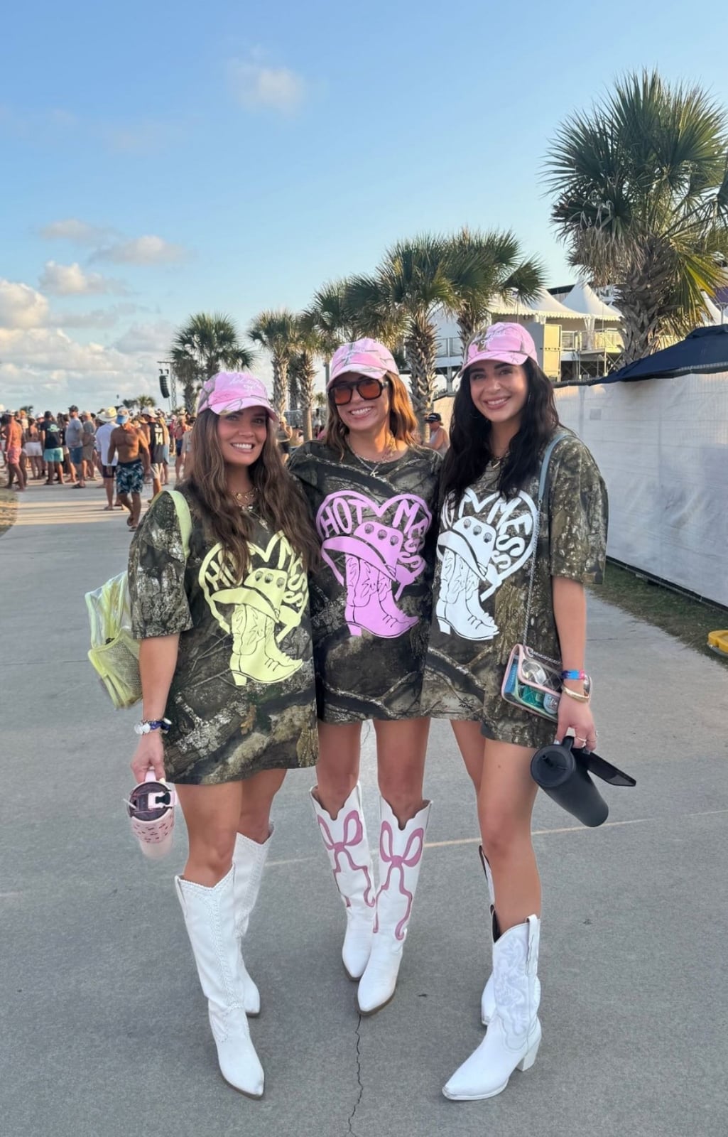 Camouflage T-Shirt Dress With Baseball Caps Camouflage T-Shirt Dress With Baseball Caps — Cute Concert Outfit Inspo