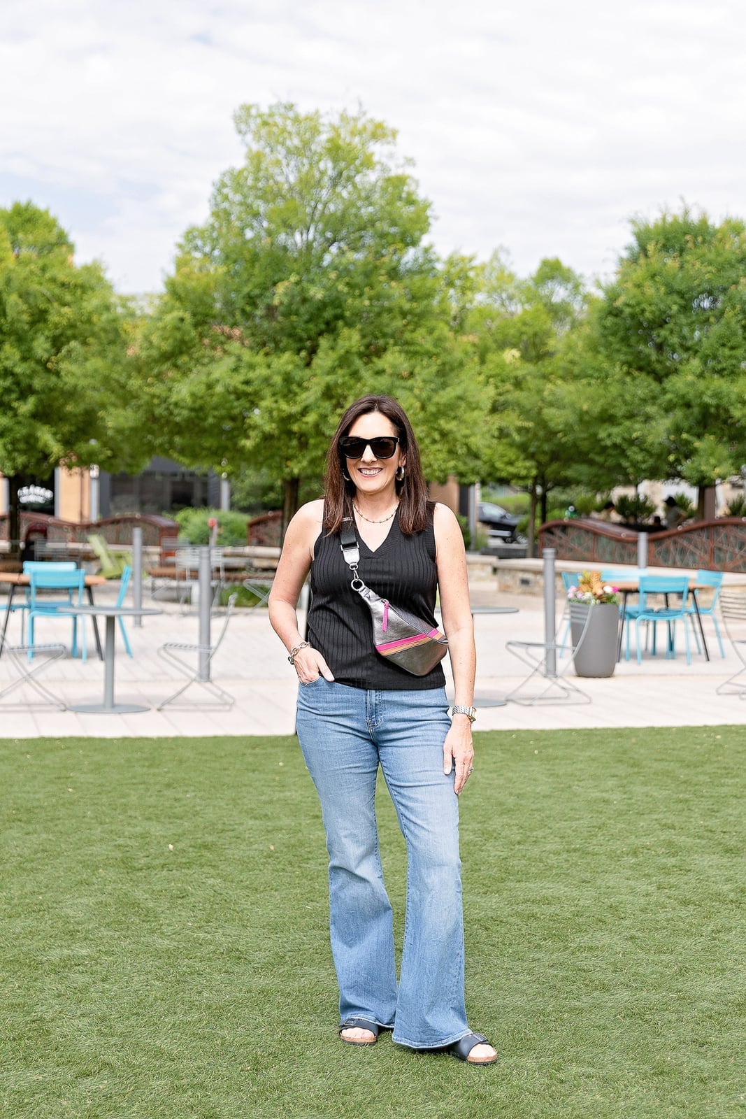 Ribbed Sleeveless Top With Flare Jeans Ribbed Sleeveless Top With Flare Jeans — Cute Concert Outfit Inspo