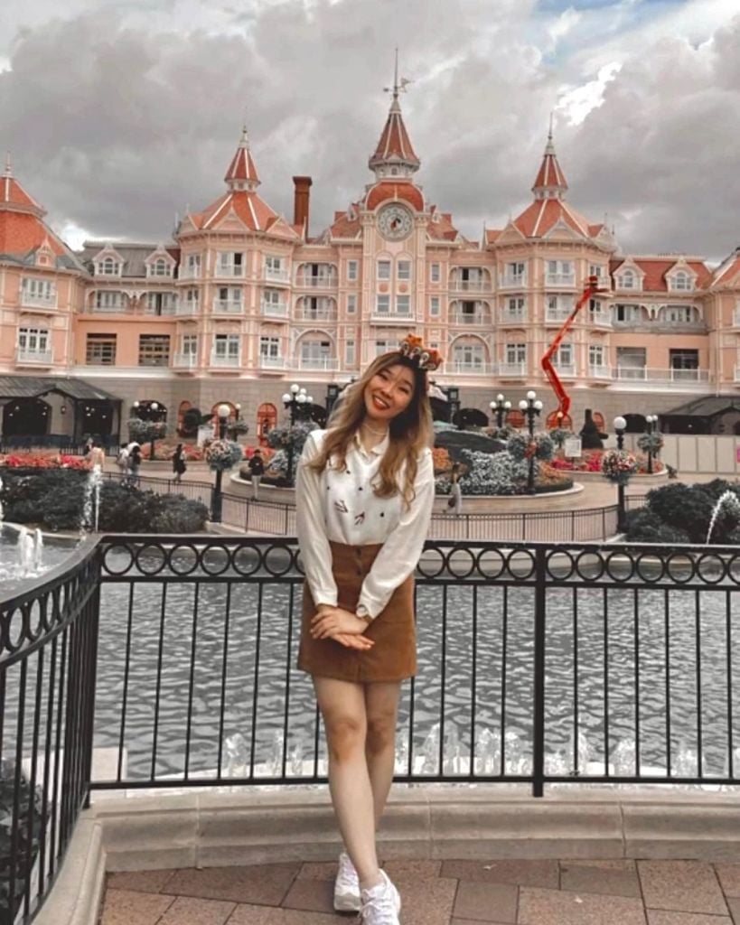 White Button-Up Shirt and Brown Corduroy Skirt with Minnie Ears White Button-Up Shirt and Brown Corduroy Skirt with Minnie Ears — Cute Disney Outfit Inspo