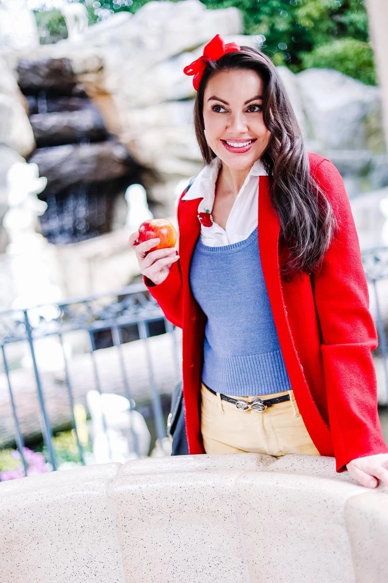 Snow White Inspired Red Coat and Yellow Pants Snow White Inspired Red Coat and Yellow Pants — Cute Disney Outfit Inspo