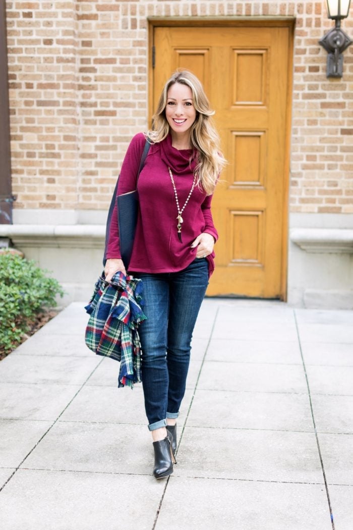 Dark Wash Skinny Jeans With Plaid Scarf — Cute Jeans Outfit Inspo