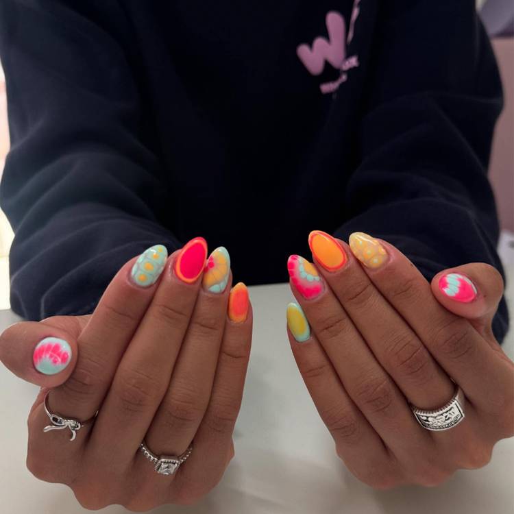 Short Almond Nails With Pastel Diagonal Lines — Cute Medium Nails