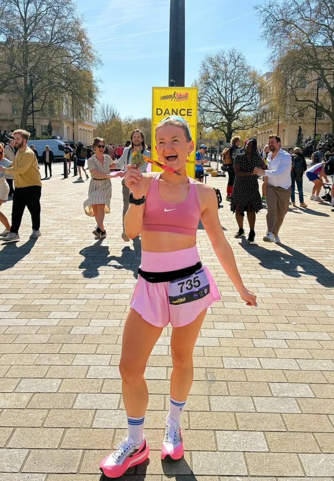 Pink Running Skirt with Black Belt Bag Pink Running Skirt with Black Belt Bag — Cute Running Outfits