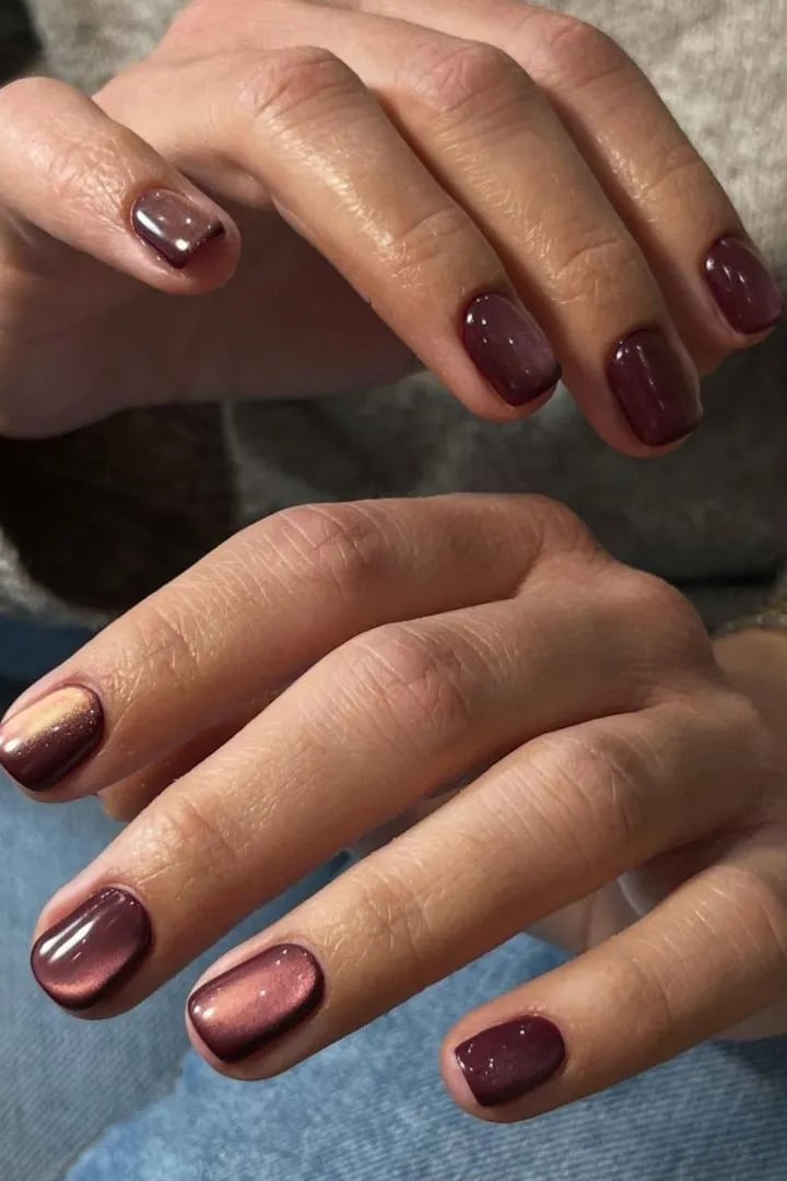 Sheer Milky Pink Glossy Short Oval Nails, Close-Up Take Sheer Milky Pink Glossy Short Oval Nails, Close-Up Take — Cute Short Round Nails