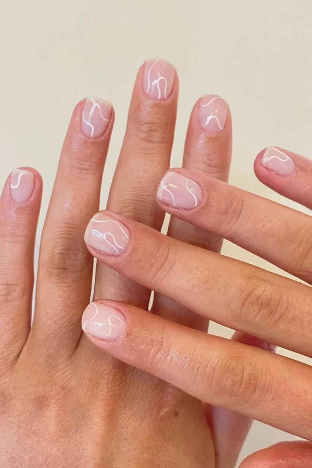 Abstract White Lines Glossy Short Square Nails Abstract White Lines Glossy Short Square Nails — Cute Short Round Nails