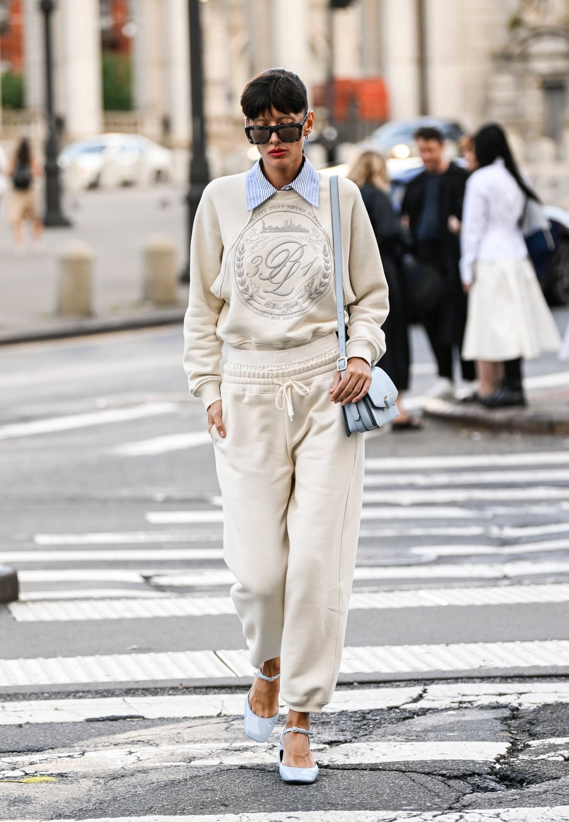 Cream Sweatpants With Light Blue Heels Cream Sweatpants With Light Blue Heels — Cute Sweatpants Outfit Inspo