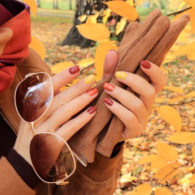 Short Square Fall Color Gradient Nails — Cute Trendy Nails