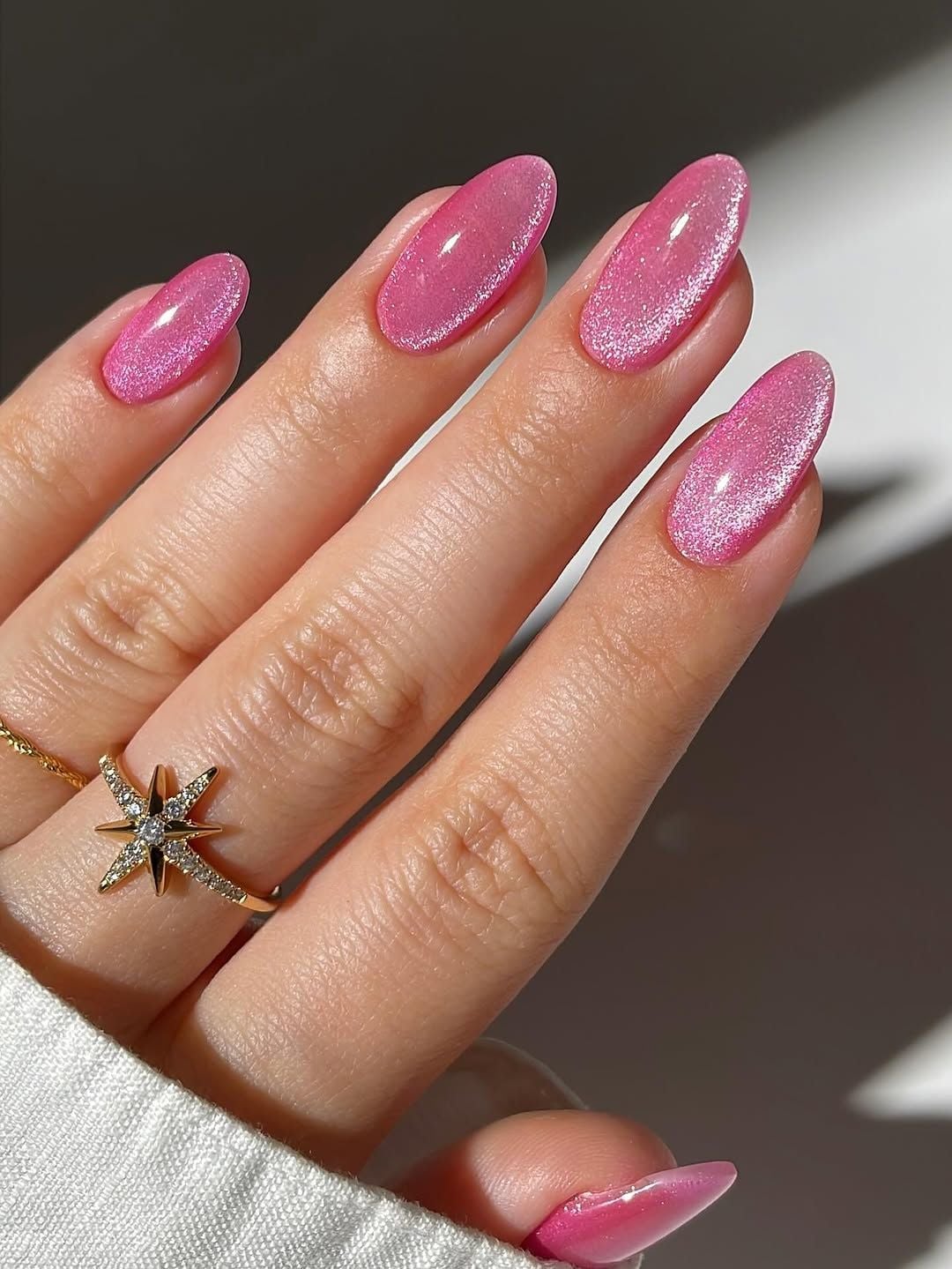 Short Oval Bright Pink Shimmer Nails — Cute Trendy Nails