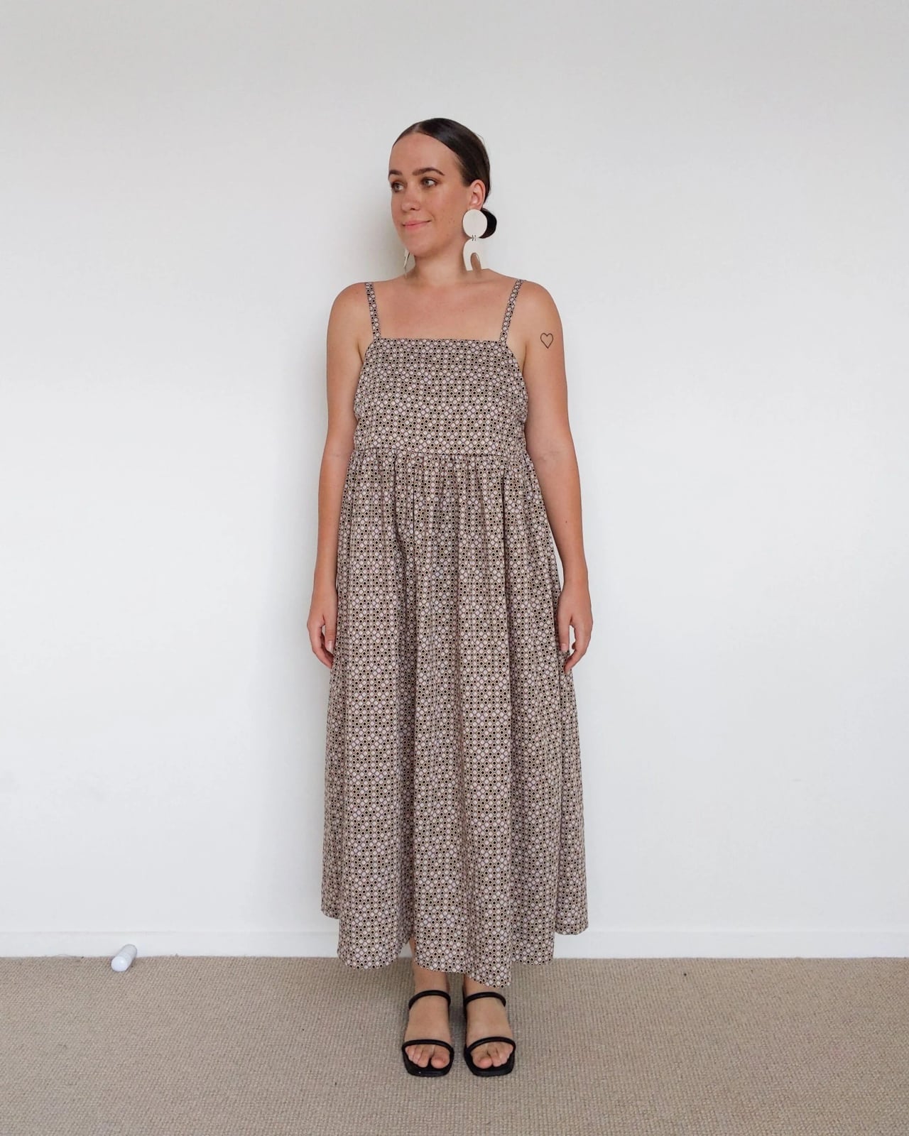 Neutral Geometric Print Empire Waist Midi Dress Neutral Geometric Print Empire Waist Midi Dress — DIY Dress Designs