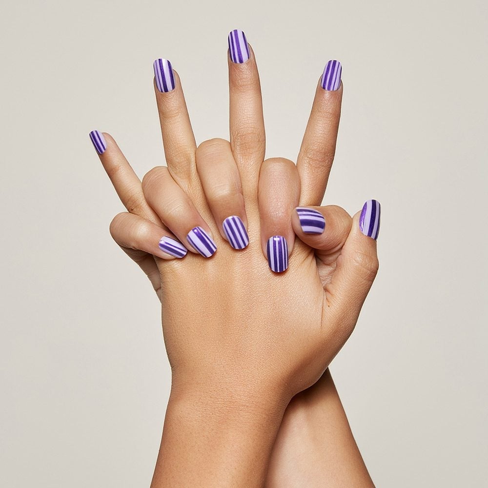 Short Square White and Purple Stripes Short Square White and Purple Stripes — Easy Nail Art Ideas