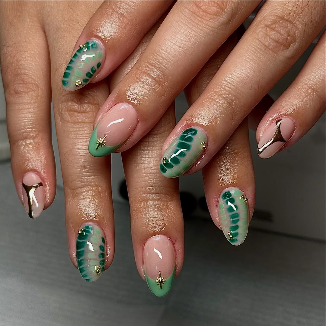 Medium Oval Sheer Nude Green Abstract Medium Oval Sheer Nude Green Abstract — Easy Nail Art Ideas